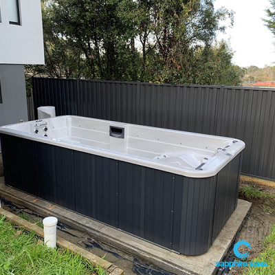 myIndulgePREMIUM in silverwhite acrylic and maintenance free duratek cabinet