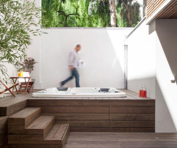 Compare Sapphire Spa Pool Specifications