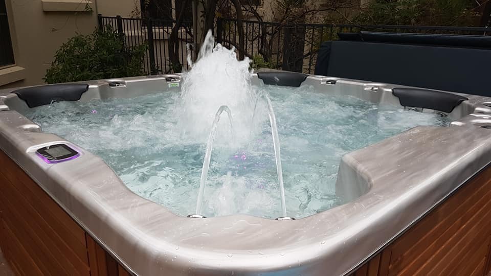 Poolwerx Horsham Spa Showroom Sapphire Spas