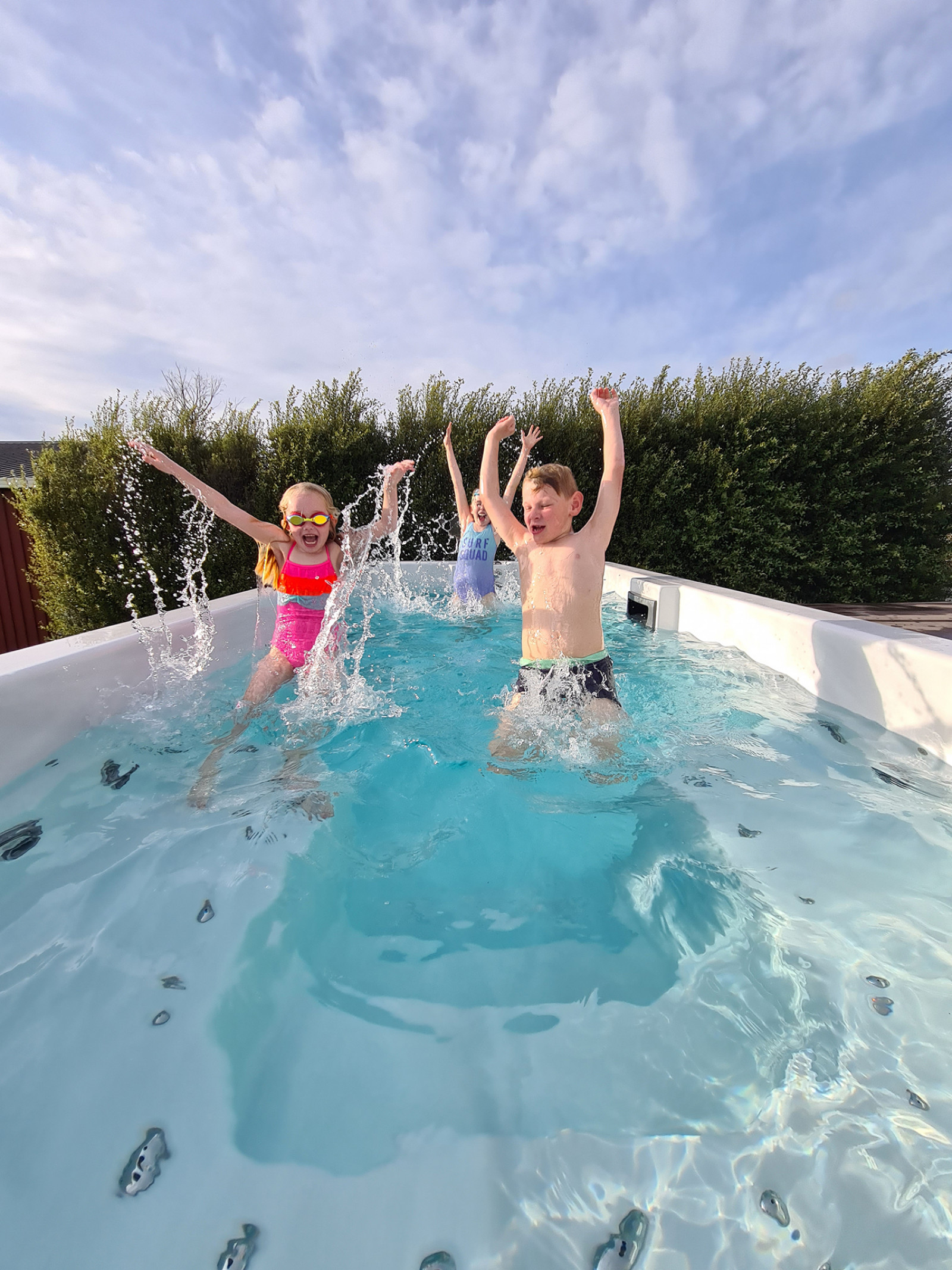 Dazzling Blue Pool and Spa Centre Swim Spas Gold Coast Sapphire Spas