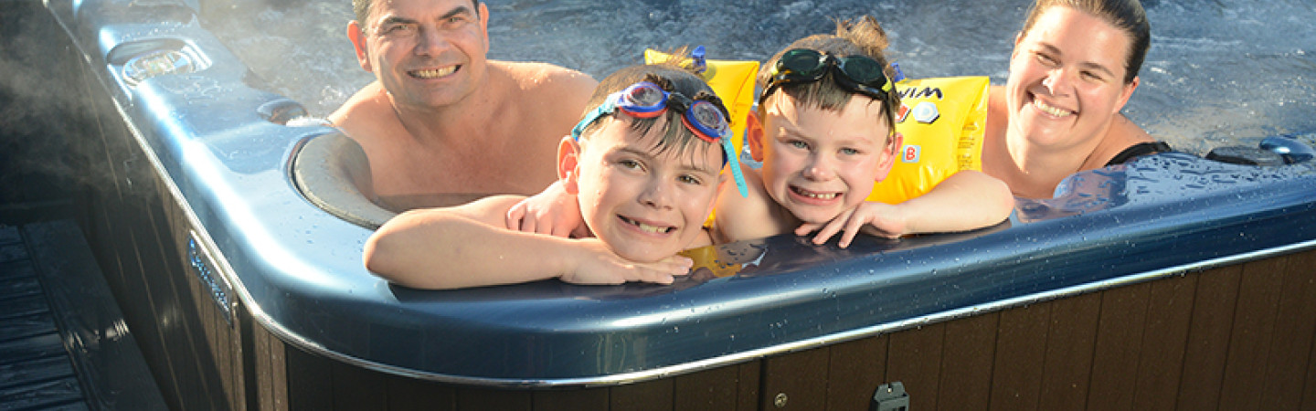 sapphire swim spa ocean blue family myWorkout 5m 800px