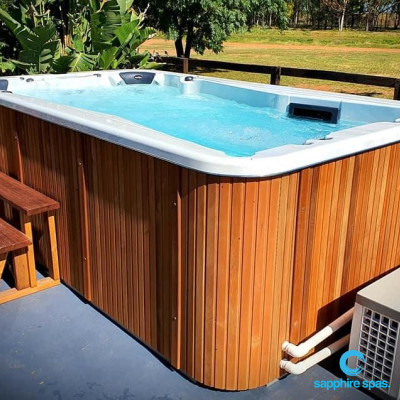 ACRYLIC silverwhite CABINET cedar