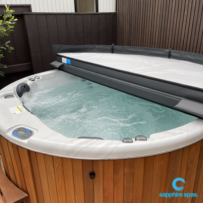 ACRYLIC silverwhite CABINET cedar