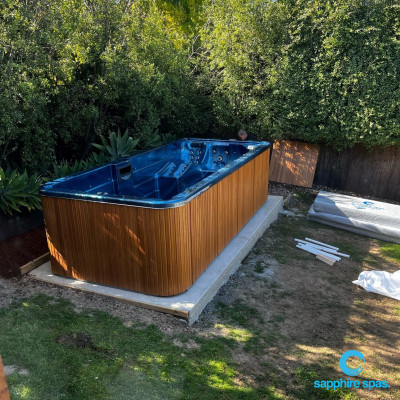 Santa has come early to the Kelly family this morning with a Sapphire Spas plunge pool dropped into their yard ready for fencing, just in time for the Christmas holidays! Thanks to the team @ mySpaPakenham